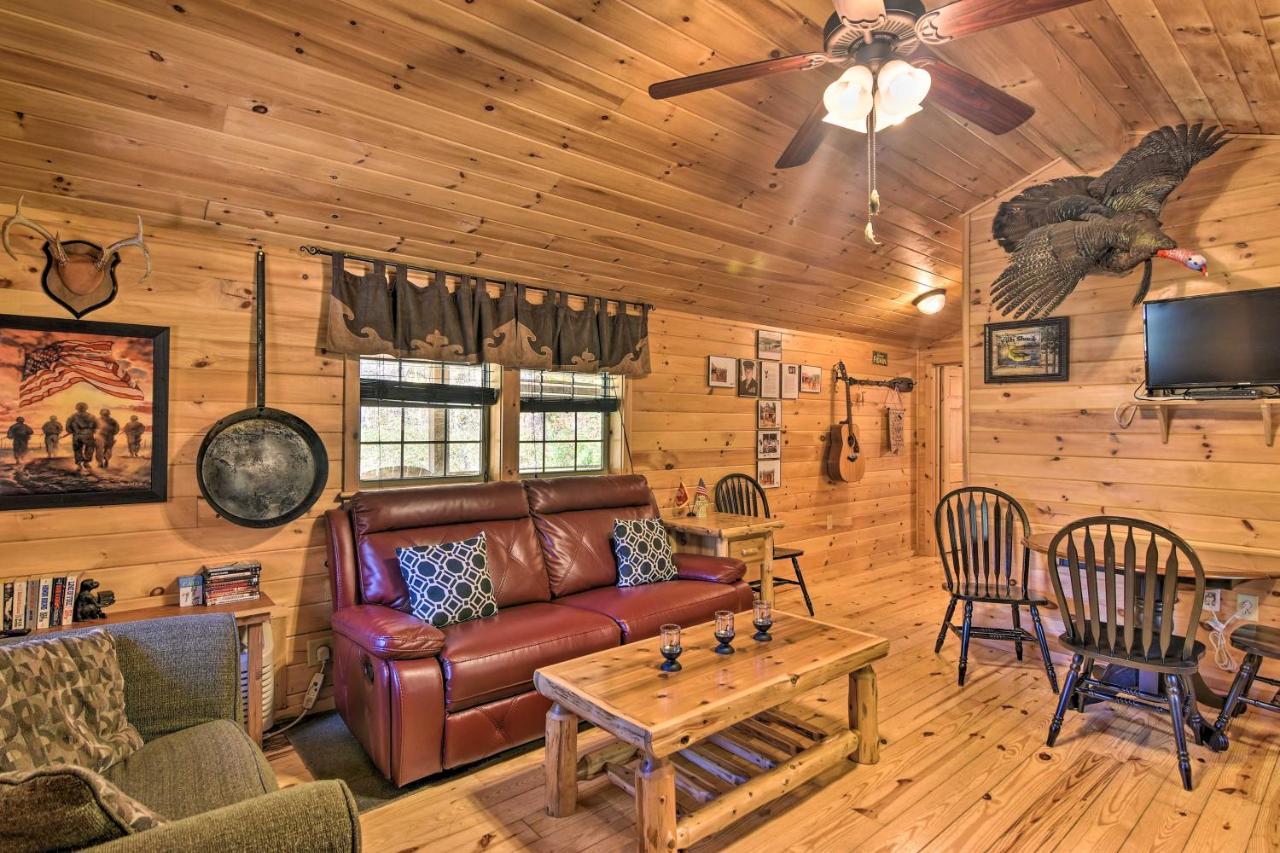 Pet-Friendly Semper Fi Cabin With Fire Pit! Villa Parsons Luaran gambar