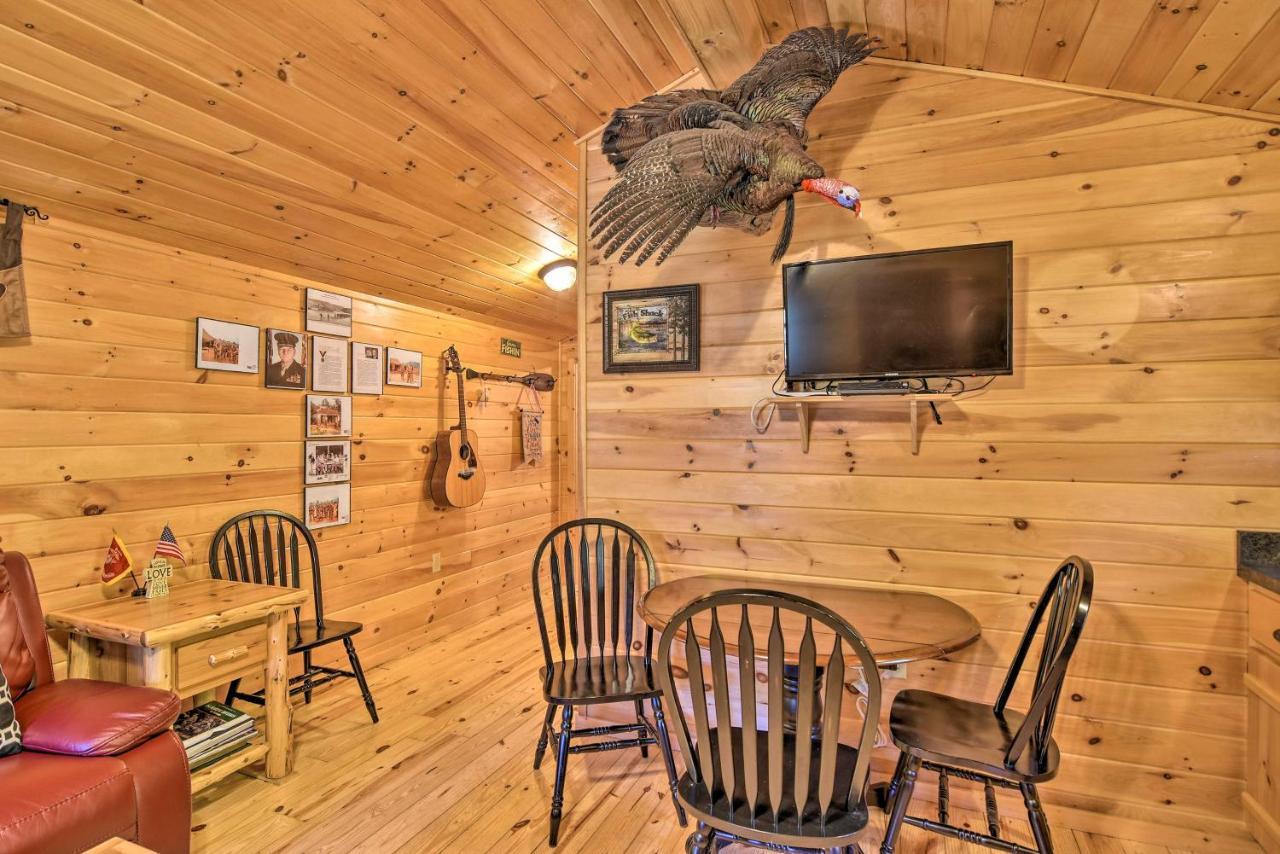 Pet-Friendly Semper Fi Cabin With Fire Pit! Villa Parsons Luaran gambar